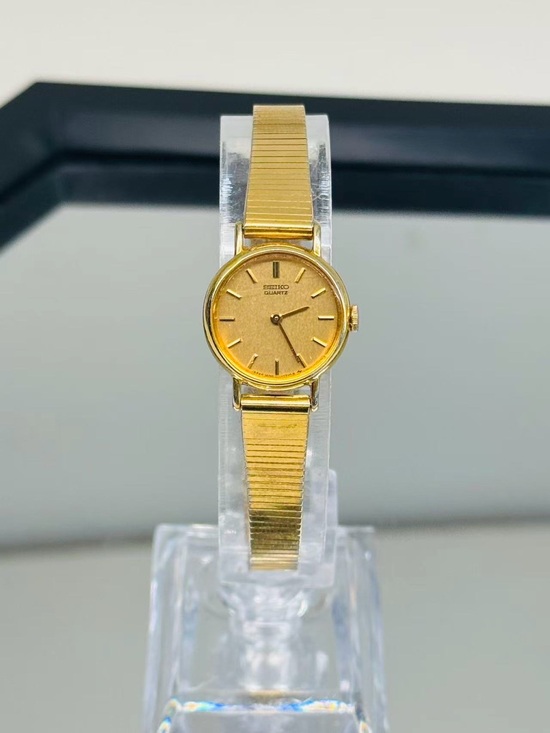 Seiko Accessories - Vintage Seiko Quartz Gold Tone Women’s Watch Champagne Dial New Battery Runs